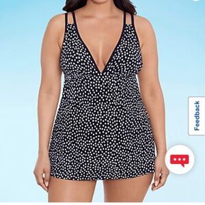 Trimshaper Flattering Polka Dot Women’s Swimsuit Swimdress Sz 16